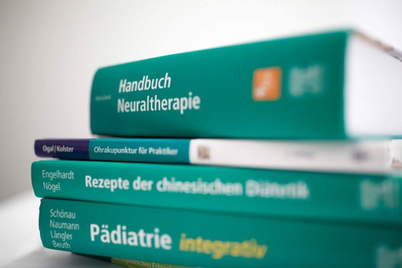 praxis-Arbitmann-buecher-handbuch-neuraltherapie-paediatrie
